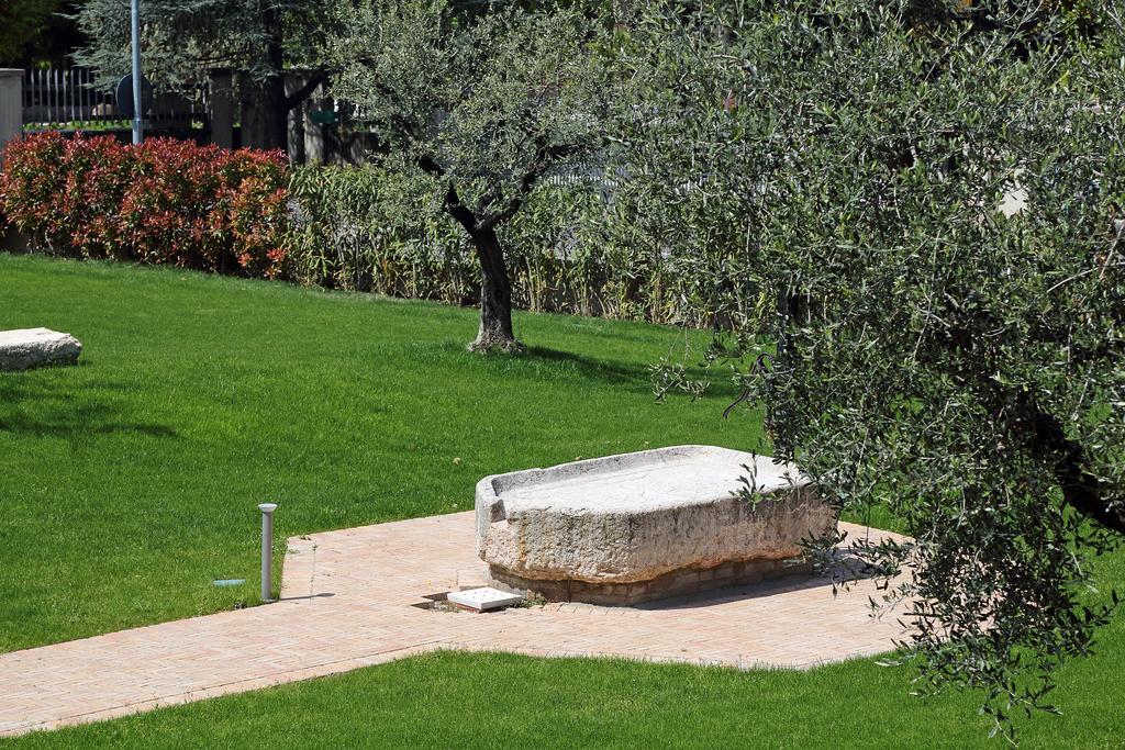 Residence Borgo Mondragon Lazise Dış mekan fotoğraf