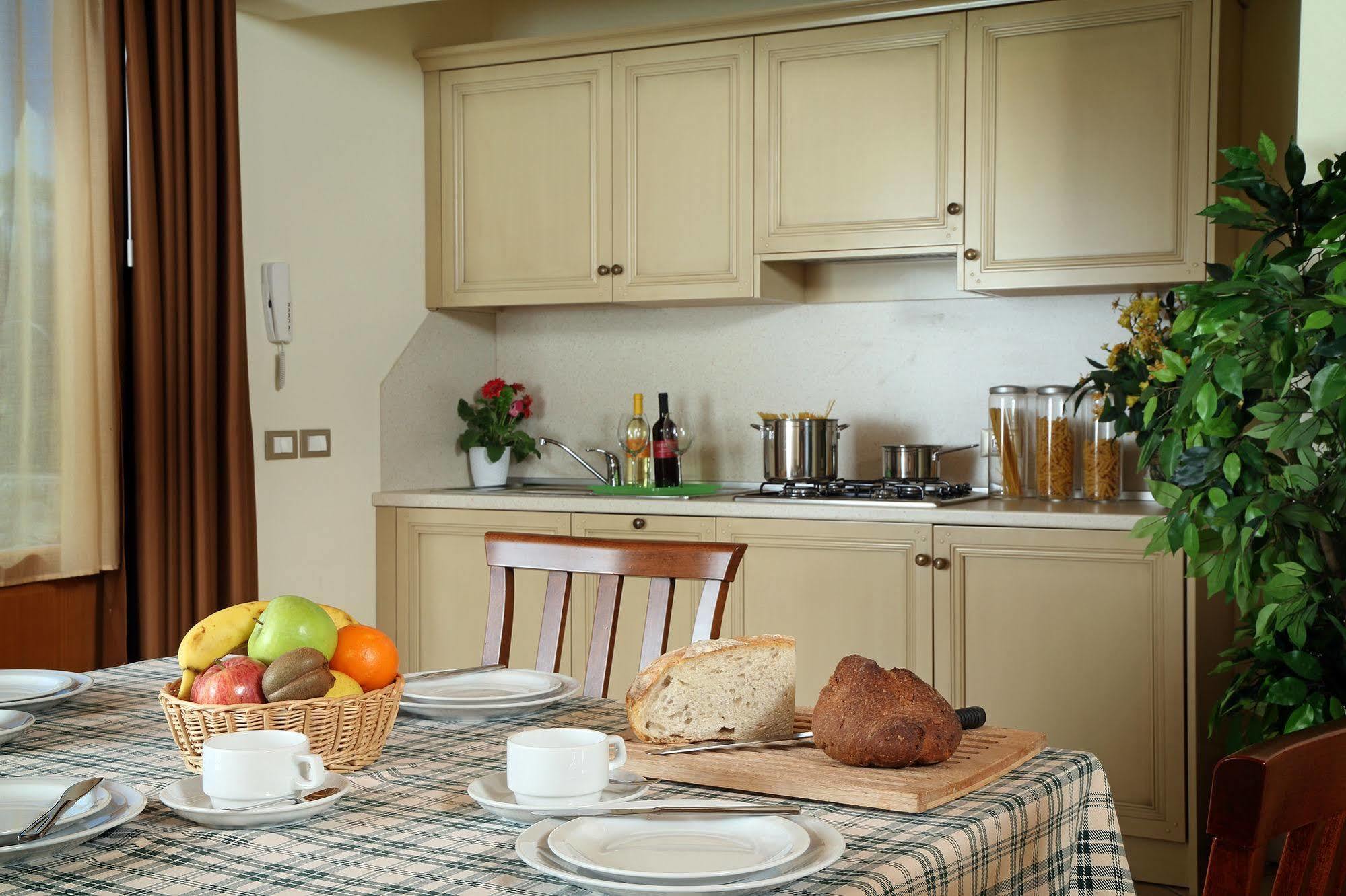 Residence Borgo Mondragon Lazise Dış mekan fotoğraf